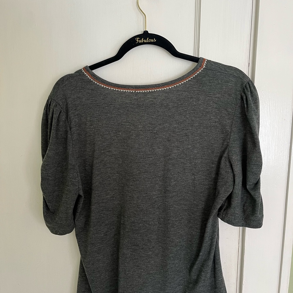 Solitaire Gray Embroidered Women’s Top - Picture 3 of 3